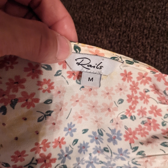 Rails 'Ollie' top in Flower Meadow - Picture 7 of 11